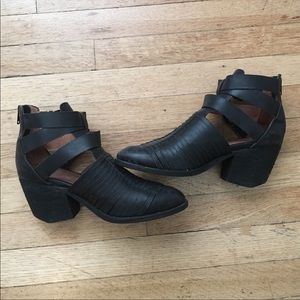 Jeffrey Campbell Stilwell Booties Black